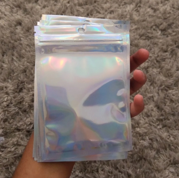 45 holographic zip lock bags - Picture 4 of 4